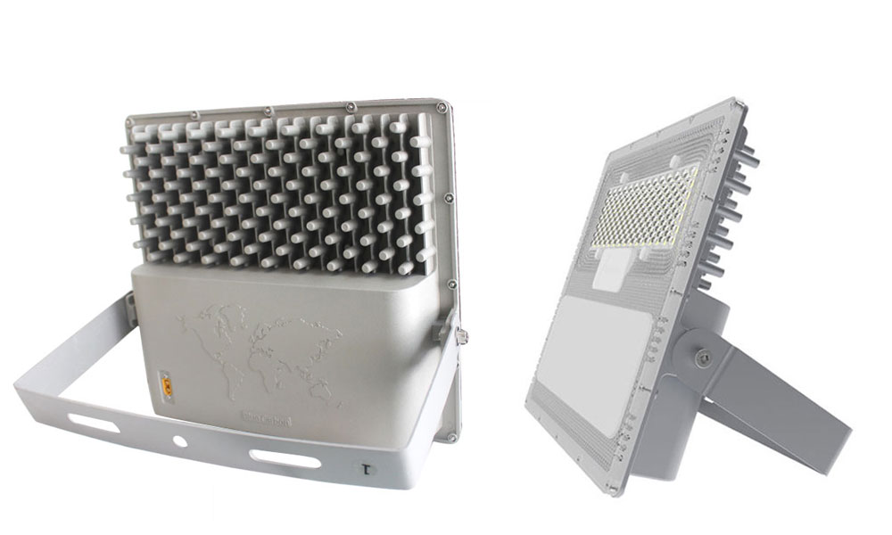 Mua Đèn Pha Năng Lượng Mặt Trời Cao Cấp Roiled 300W BCT 2.0 Sáng Trên 20 Tiếng giá sỉ