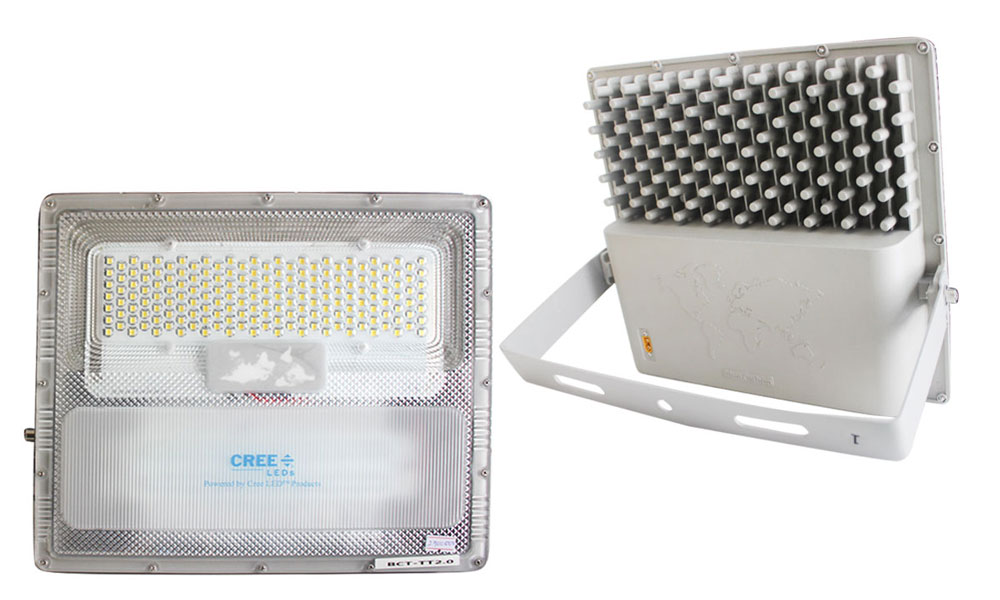 Mua Đèn Pha Năng Lượng Mặt Trời Cao Cấp Roiled 300W BCT 2.0 Sáng Trên 20 Tiếng giá sỉ