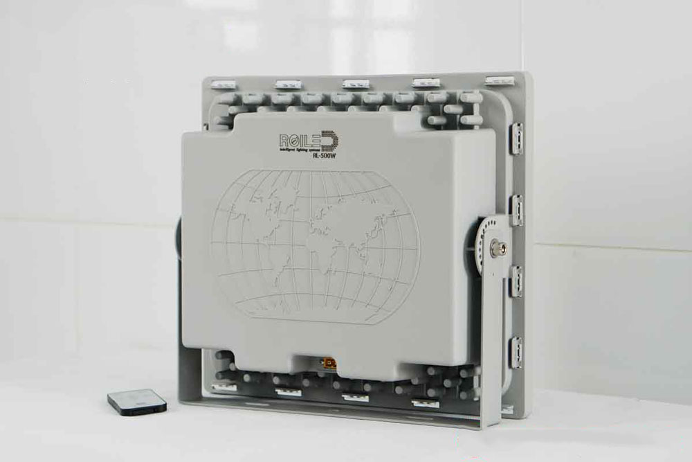 Nhập sỉ Đèn Pha Năng Lượng Mặt Trời 500W Roiled RL-P500 Cao Cấp Siêu Sáng giá tốt Nhập sỉ Đèn Pha Năng Lượng Mặt Trời 500W Roiled RL-P500 Cao Cấp Siêu Sáng giá tốt