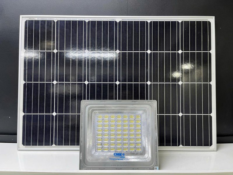 Đèn Pha Năng Lượng Mặt Trời Roiled 500W 6.0 Chính Hãng Đèn Pha Năng Lượng Mặt Trời Roiled 500W 6.0 Chính Hãng – Chip Cree Mỹ, Tấm Pin Mono 150W, Bảo Hành 3 Năm