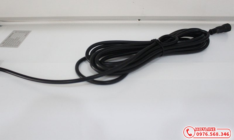 Đèn pha năng lượng mặt trời 300w cao cấp Roiled TF-300w Đèn pha năng lượng mặt trời 300w cao cấp Roiled TF-300w