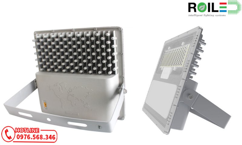 Đèn pha năng lượng mặt trời 300W cao cấp Roiled BCT 2.0 Đèn pha năng lượng mặt trời 300W cao cấp Roiled BCT 2.0