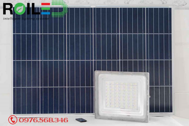 Đèn pha năng lượng mặt trời 500W cao cấp Roiled RL-P500 Đèn pha năng lượng mặt trời 500W cao cấp Roiled RL-P500
