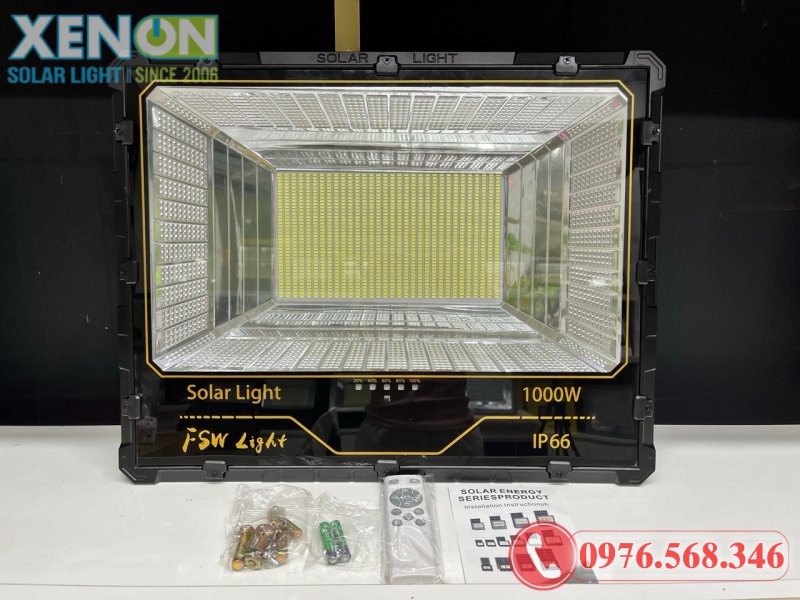 Đèn Pha Năng Lượng Mặt Trời FSW 1000W – Siêu Sáng, Chiếu Sáng Công Trình