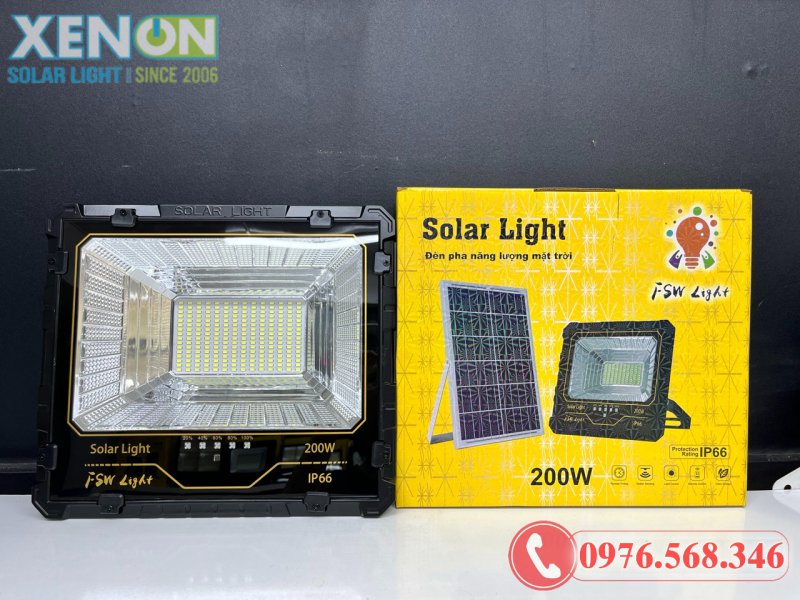 Đèn Pha Năng Lượng Mặt Trời FSW 200W – Siêu Sáng, Chống Nước IP66