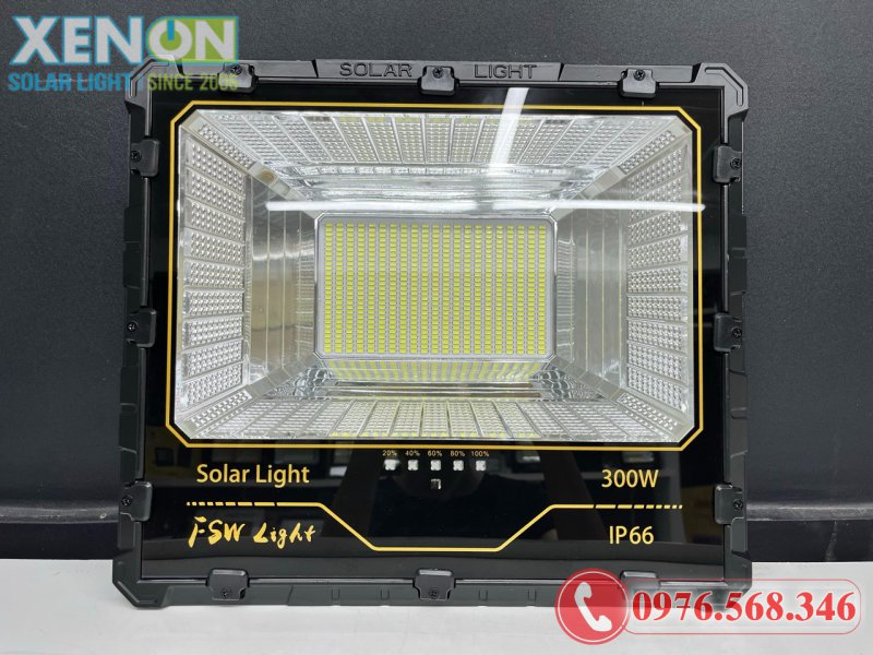 Đèn Pha Năng Lượng Mặt Trời FSW 300W – Siêu Sáng, Chống Nước IP66