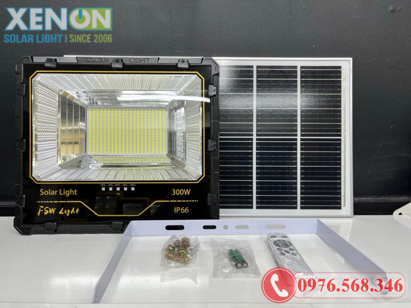 Đèn Pha Năng Lượng Mặt Trời FSW 300W – Siêu Sáng, Chống Nước IP66