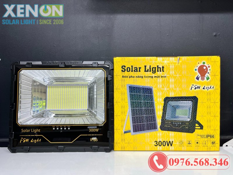 Đèn Pha Năng Lượng Mặt Trời FSW 300W – Siêu Sáng, Chống Nước IP66