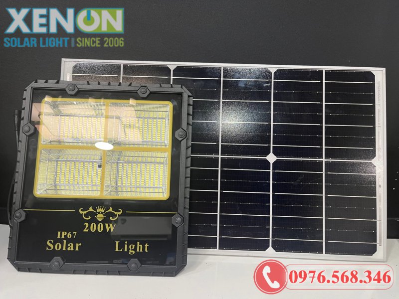 Đèn Pha Năng Lượng Mặt Trời Xenon 4 Ô 200W – Pin Mono, Chống Nước IP67