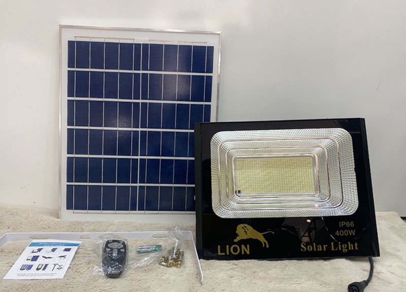Đèn Pha Năng Lượng Mặt Trời Lion MP-400W Chính Hãng – IP66 Siêu Sáng