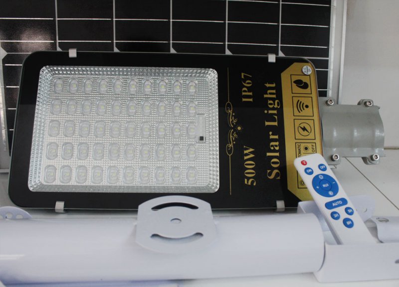 Đèn đường năng lượng mặt trời 500W cao cấp BTM-JD500 giá rẻ Đèn đường năng lượng mặt trời 500W cao cấp BTM-JD500 giá rẻ