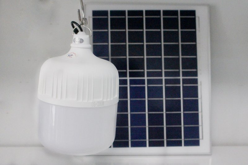 Đèn thả bóng búp đuổi muỗi năng lượng mặt trời OS 200w Đèn thả bóng búp đuổi muỗi năng lượng mặt trời OS 200w